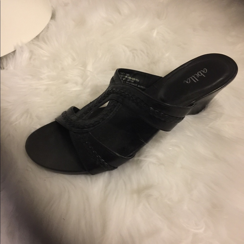 Sandals - Picture 3 of 3